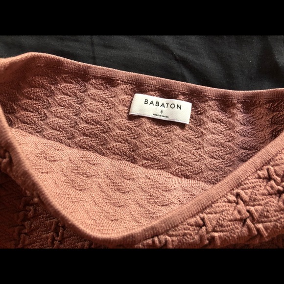 BNWT Aritzia - Babaton top, Size S/P - Picture 3 of 4